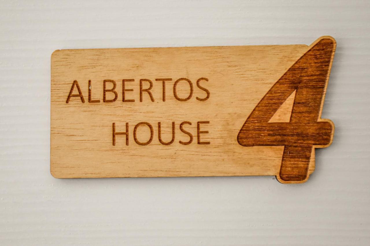 Albertoshouse Скиатос Екстериор снимка